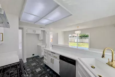 359 Bahia Street, Perris, CA 92571 - Photo 4