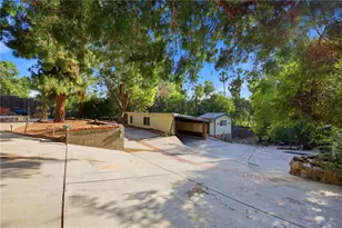 10064 Sunland Blvd, Sunland, CA 91040 - Photo 12