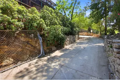 10064 Sunland Boulevard, Sunland, CA 91040 - Photo 10