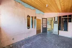 10064 Sunland Blvd, Sunland, CA 91040 - Photo 34