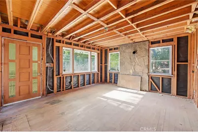 10064 Sunland Boulevard, Sunland, CA 91040 - Photo 40