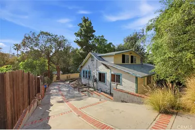 10064 Sunland Boulevard, Sunland, CA 91040 - Photo 24
