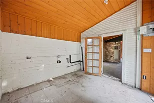 10064 Sunland Blvd, Sunland, CA 91040 - Photo 28