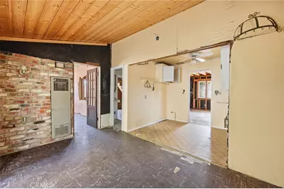 10064 Sunland Boulevard, Sunland, CA 91040 - Photo 30