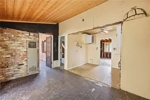 10064 Sunland Blvd, Sunland, CA 91040 - Photo 30