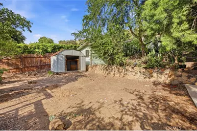 10064 Sunland Boulevard, Sunland, CA 91040 - Photo 14