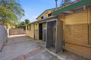 10064 Sunland Blvd, Sunland, CA 91040 - Photo 26