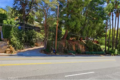 10064 Sunland Boulevard, Sunland, CA 91040 - Photo 6
