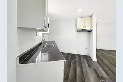 1400 W 65th, Los Angeles, CA 90047 - Photo 6