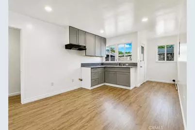 902 Island Avenue, Wilmington, CA 90744 - Photo 12