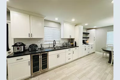 2423 W 7th, San Bernardino, CA 92410 - Photo 6