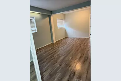 22814 Collins, Woodland Hills, CA 91367 - Photo 10