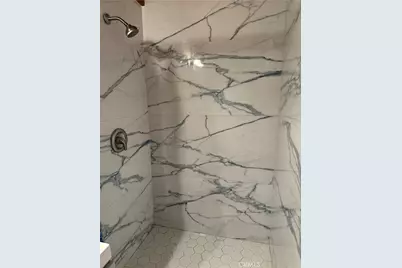 22814 Collins, Woodland Hills, CA 91367 - Photo 8