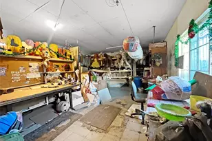 348 W Vernon Ave, Los Angeles, CA 90037 - Photo 6
