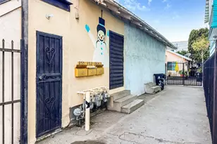 348 W Vernon Ave, Los Angeles, CA 90037 - Photo 18