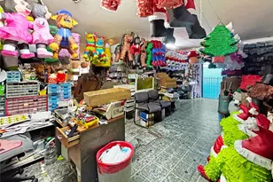 348 W Vernon Ave, Los Angeles, CA 90037 - Photo 30