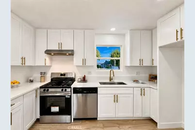 13345 Ottoman, Pacoima, CA 91331 - Photo 2