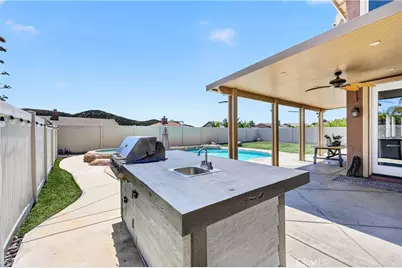 27708 Carlton Oaks Street, Murrieta, CA 92562 - Photo 58
