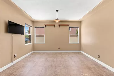 27708 Carlton Oaks Street, Murrieta, CA 92562 - Photo 12