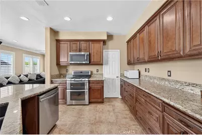 27708 Carlton Oaks Street, Murrieta, CA 92562 - Photo 18