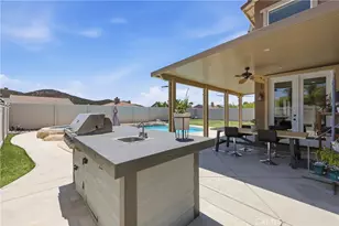 27708 Carlton Oaks St, Murrieta, CA 92562 - Photo 58