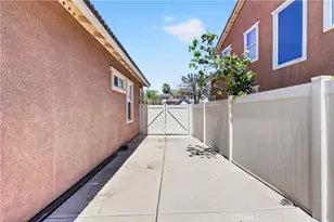 27708 Carlton Oaks St, Murrieta, CA 92562 - Photo 54