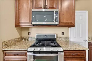 27708 Carlton Oaks St, Murrieta, CA 92562 - Photo 22