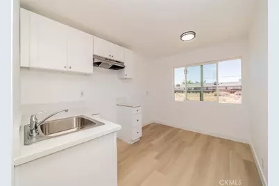 13336 Mohawk Road, Apple Valley, CA 92308 - Photo 10