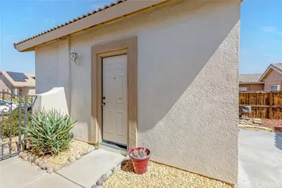 13399 Dover, Victorville, CA 92392 - Photo 4