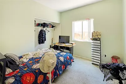 13399 Dover, Victorville, CA 92392 - Photo 12
