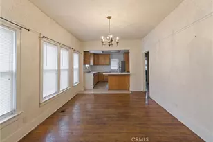 4211 S Flower, Los Angeles, CA 90037 - Photo 10