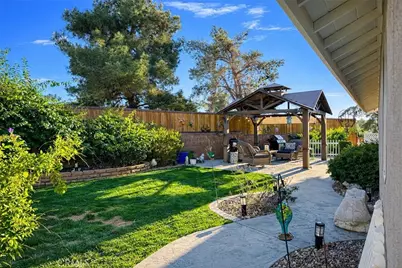 1063 Barnes Court, Calimesa, CA 92320 - Photo 16