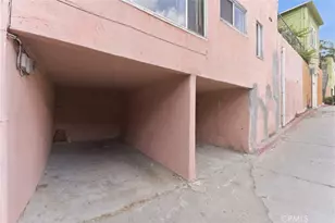 3901 De Longpre Ave, Los Angeles, CA 90027 - Photo 26