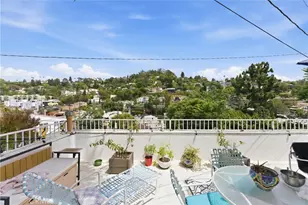 3901 De Longpre Ave, Los Angeles, CA 90027 - Photo 4