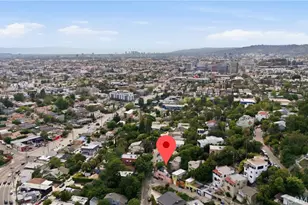 3901 De Longpre Ave, Los Angeles, CA 90027 - Photo 32