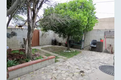 212 N Azusa, Azusa, CA 91702 - Photo 4