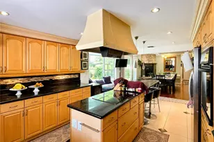 1450 W Wedgewood Dr, Anaheim, CA 92801 - Photo 6