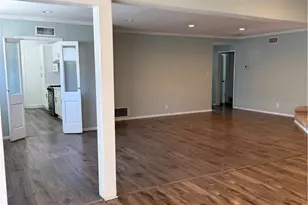 22814 Collins, Woodland Hills, CA 91367 - Photo 10