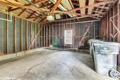 10947 Atkinson, Inglewood, CA 90303 - Photo 32