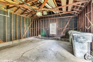 10947 Atkinson, Inglewood, CA 90303 - Photo 32