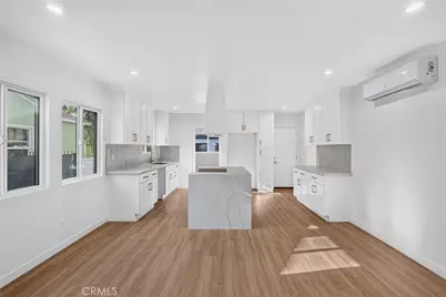2106 W 94th, Los Angeles, CA 90047 - Photo 14