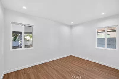 2106 W 94th, Los Angeles, CA 90047 - Photo 24