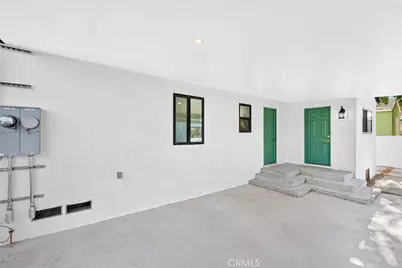 2106 W 94th, Los Angeles, CA 90047 - Photo 30