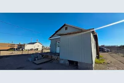 212 Gilman Street, Needles, CA 92363 - Photo 4