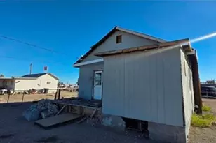 212 Gilman St, Needles, CA 92363 - Photo 4