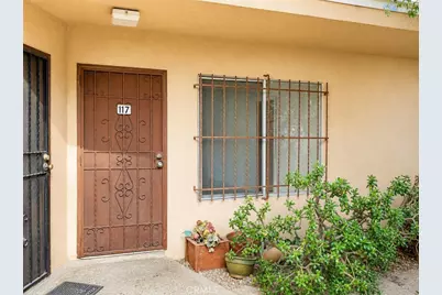 410 N Market Street #17, Inglewood, CA 90302 - Photo 2