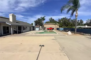 8374 Donna, Jurupa Valley, CA 92509 - Photo 32