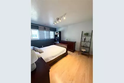 1900 W Glenoaks Avenue, Anaheim, CA 92801 - Photo 4