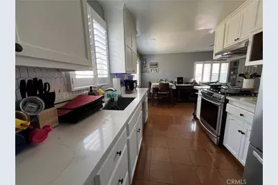 21011 Wardham, Lakewood, CA 90715 - Photo 4