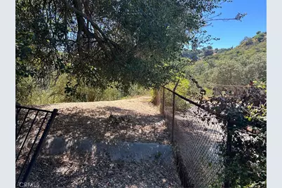 2451 Nalin Dr, Los Angeles, CA 90077 - Photo 10